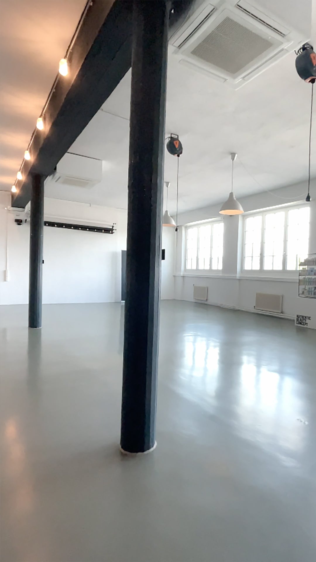 LEPSCHI&LEPSCHI Creative Studio | Mietstudio in Linz | für deine Projekte